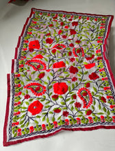 Load image into Gallery viewer, White x Red Mini Georgette Neck Scarf / Wrap