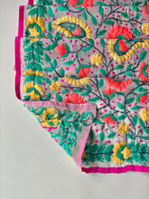 Load image into Gallery viewer, White x Peach Mini Georgette Neck Scarf / Wrap