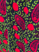 Load image into Gallery viewer, Black x Green Large Handmade Sheer Georgette Wrap / Throw - B100