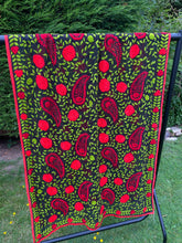 Load image into Gallery viewer, Black x Green Large Handmade Sheer Georgette Wrap / Throw - B100